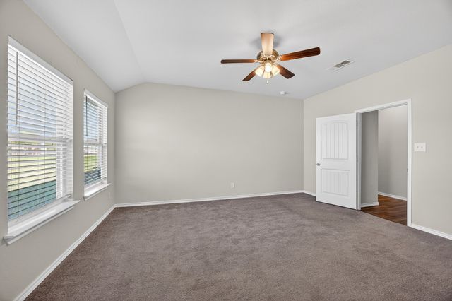 3905 Chippewa Court, Granbury, TX 76048