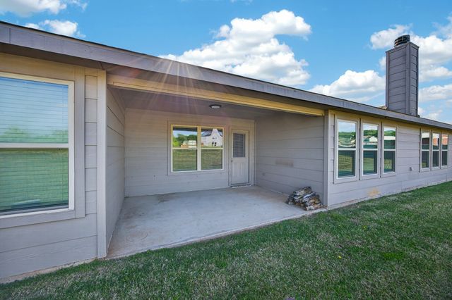 3905 Chippewa Court, Granbury, TX 76048