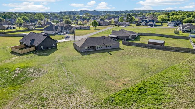 3905 Chippewa Court, Granbury, TX 76048