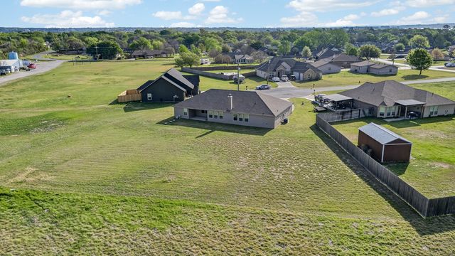 3905 Chippewa Court, Granbury, TX 76048