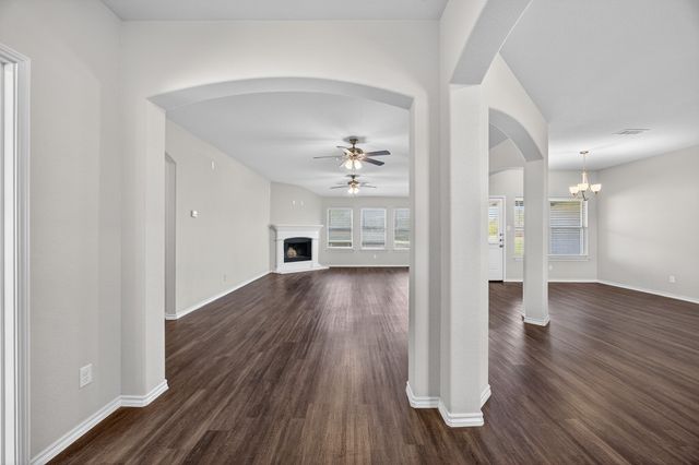 3905 Chippewa Court, Granbury, TX 76048