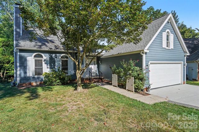 8710 Twin Trail Drive, Huntersville, NC 28078