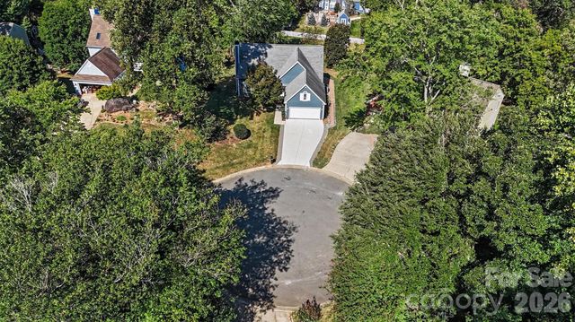8710 Twin Trail Drive, Huntersville, NC 28078