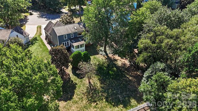 8710 Twin Trail Drive, Huntersville, NC 28078