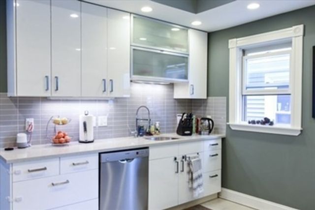 65 Sagamore 1, Boston, MA 02125