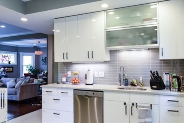 65 Sagamore 1, Boston, MA 02125