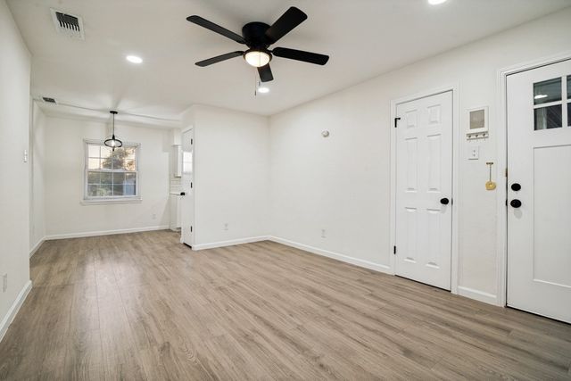 1319 Eastern Heights Drive, Mesquite, TX 75149