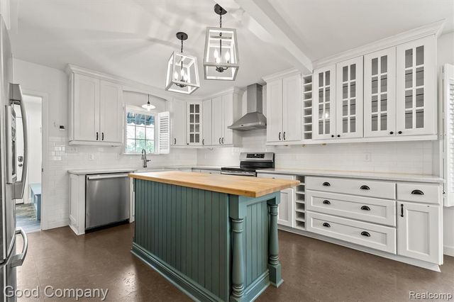 317 Wesley Street, Rochester, MI 48307
