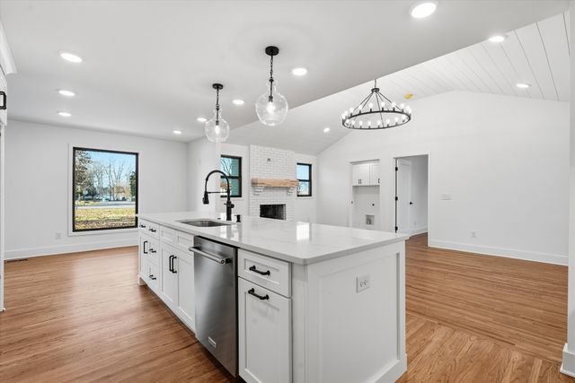 283 Lake Terrace Dr, Hendersonville, TN 37075