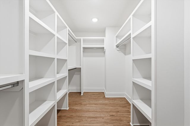 283 Lake Terrace Dr, Hendersonville, TN 37075