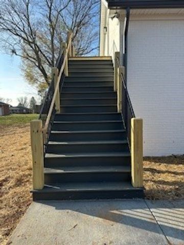 283 Lake Terrace Dr, Hendersonville, TN 37075