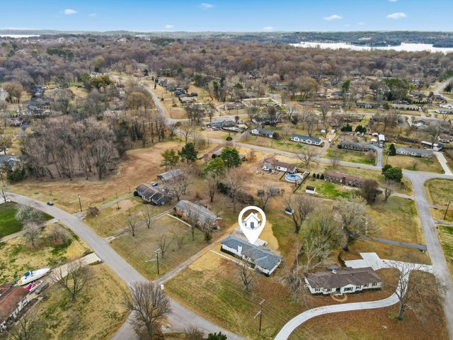283 Lake Terrace Dr, Hendersonville, TN 37075