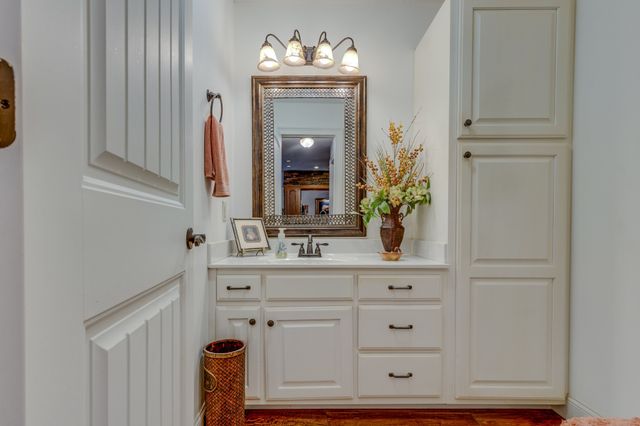 250 Windwood Ln, Hohenwald, TN 38462