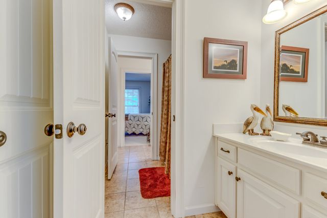 250 Windwood Ln, Hohenwald, TN 38462