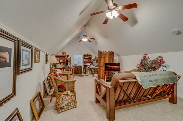 250 Windwood Ln, Hohenwald, TN 38462