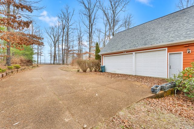 250 Windwood Ln, Hohenwald, TN 38462