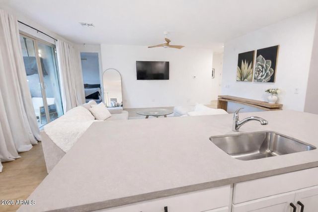 11253 E ULYSSES Avenue, Mesa, AZ 85212