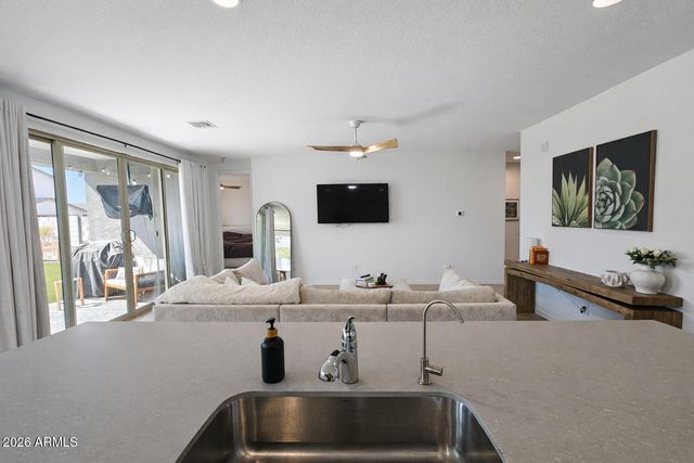 11253 E ULYSSES Avenue, Mesa, AZ 85212