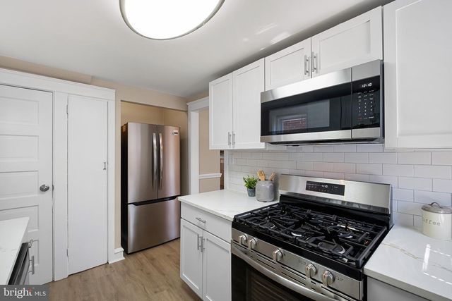 2708 THOMPSON PL, Wilmington, DE 19802