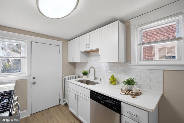 2708 THOMPSON PL, Wilmington, DE 19802