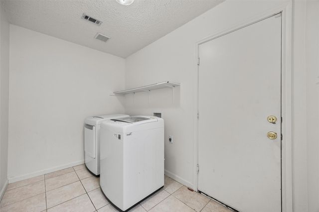805 Catumet DR, Pflugerville, TX 78660