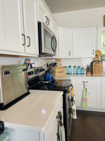 450 Glastonbury Rd Apt 15, Nashville, TN 37217