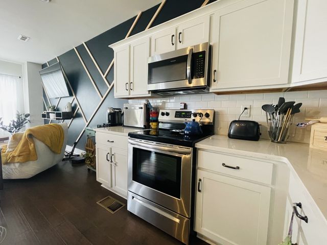450 Glastonbury Rd Apt 15, Nashville, TN 37217