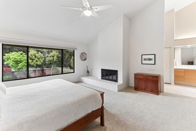 11455 Forty Niner Cir, Gold River, CA 95670