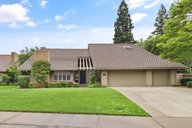 11455 Forty Niner Cir, Gold River, CA 95670