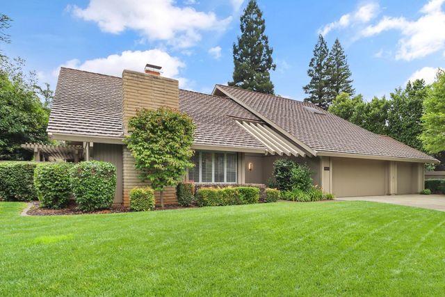 11455 Forty Niner Cir, Gold River, CA 95670