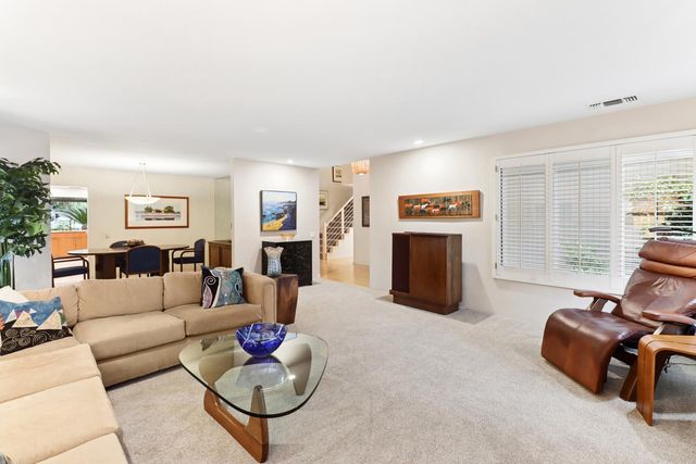 11455 Forty Niner Cir, Gold River, CA 95670
