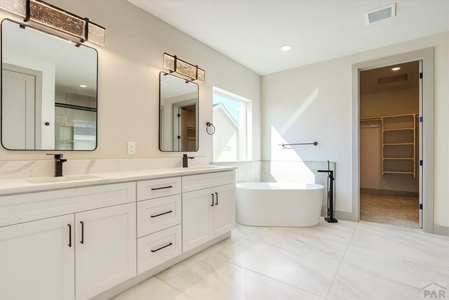 1910 Cuchara, Pueblo, CO 81001