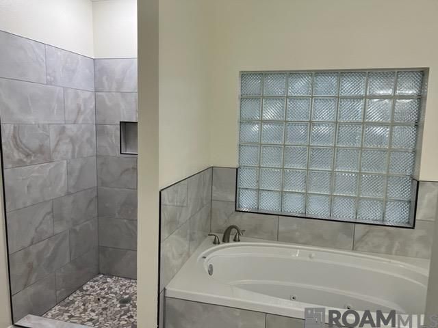 27499 Tall Oaks Dr, Walker, LA 70785