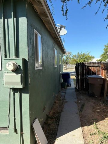 2325 Verde, Bakersfield, CA 93304