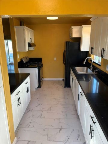 2325 Verde, Bakersfield, CA 93304