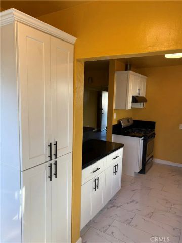 2325 Verde, Bakersfield, CA 93304