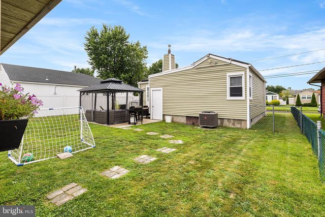 42 CLEVELAND AVE, Mount Ephraim, NJ 08059