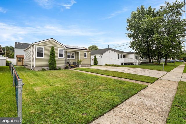 42 CLEVELAND AVE, Mount Ephraim, NJ 08059