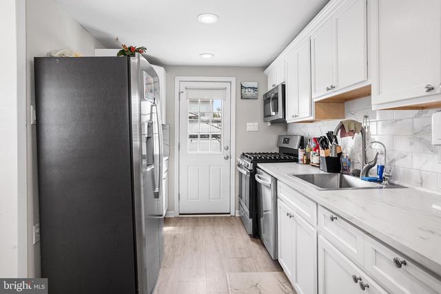 42 CLEVELAND AVE, Mount Ephraim, NJ 08059