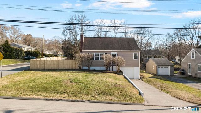 122 Newton Street, Norwich, CT 06360