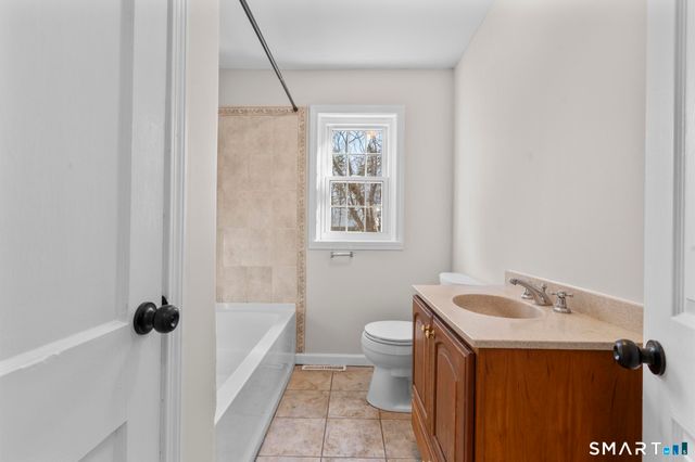 122 Newton Street, Norwich, CT 06360