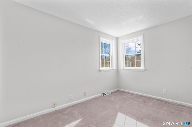 122 Newton Street, Norwich, CT 06360