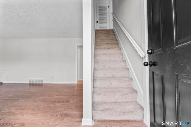 122 Newton Street, Norwich, CT 06360