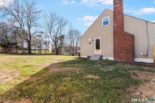 122 Newton Street, Norwich, CT 06360