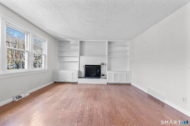 122 Newton Street, Norwich, CT 06360