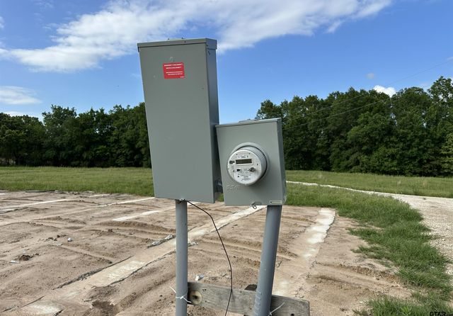 388 C R 3160, Emory, TX 75440