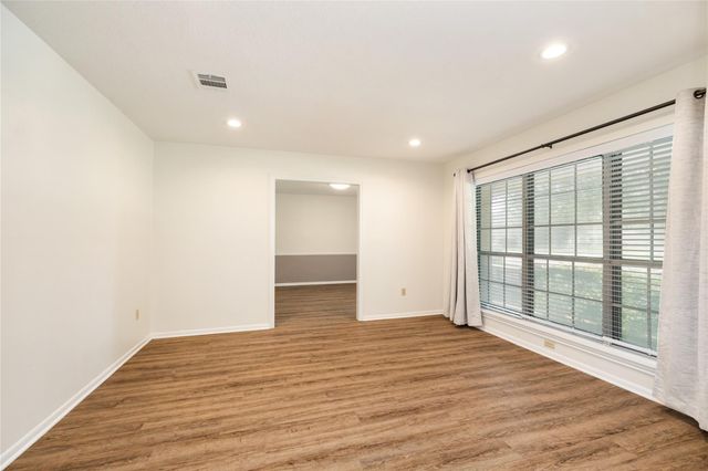 2410 Morning Drive, Baytown, TX 77520