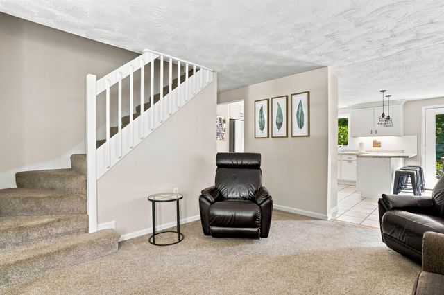 18 Poor Farm Road, New Ipswich, NH 03071