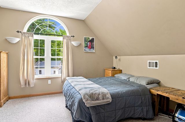 18 Poor Farm Road, New Ipswich, NH 03071