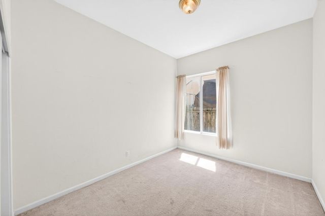 8406 Alameda Park Dr, Elk Grove, CA 95624